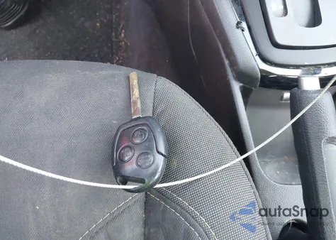 2014 Ford Fiesta Se z USA, uszkodzony, nr VIN 3FADP4BJ9EM185914